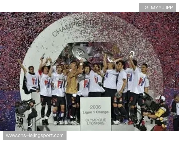 法国杯：里昂主场轻取拉瓦勒晋级