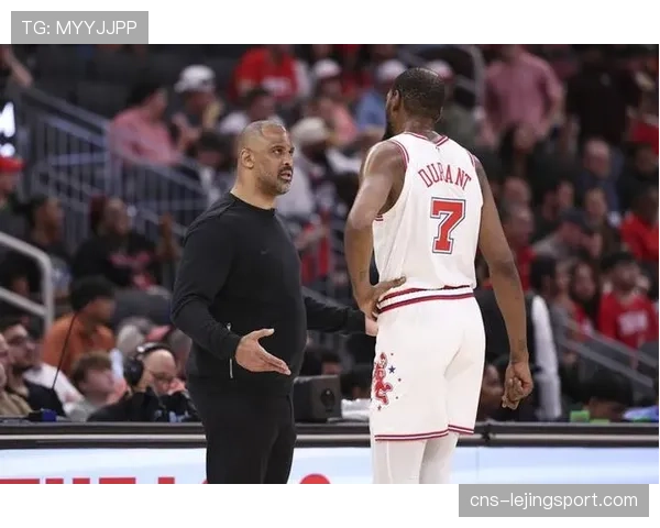 杜兰特确认因左脚踝扭伤缺席火箭湖人G3，肿胀未消